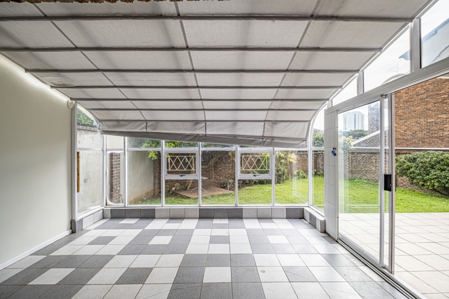 4 Bedroom Property for Sale in Summerstrand Eastern Cape